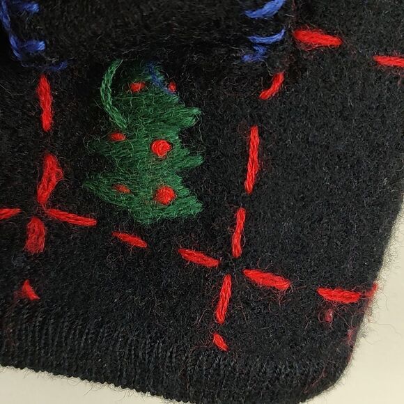 Cambridge Dry Goods Company Boiled Wool Embroidered Christmas Vest Size L - Picture 7 of 16